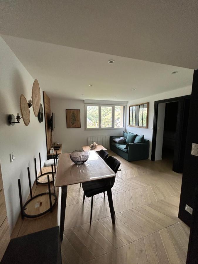 Appartement Neuf Tout Confort 55 M2 - 2 Chambres Pour 4/6 Personnes Le Chambon Exterior photo